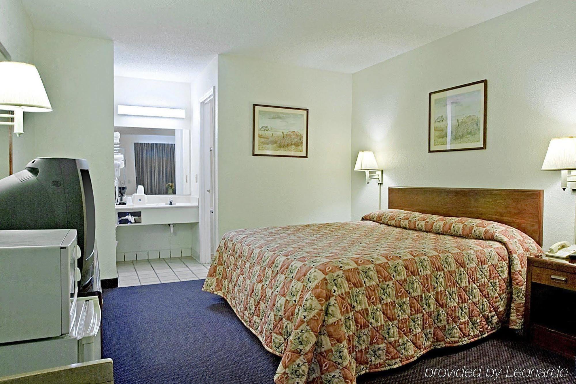 Americas Best Value Inn Dayton Habitación foto