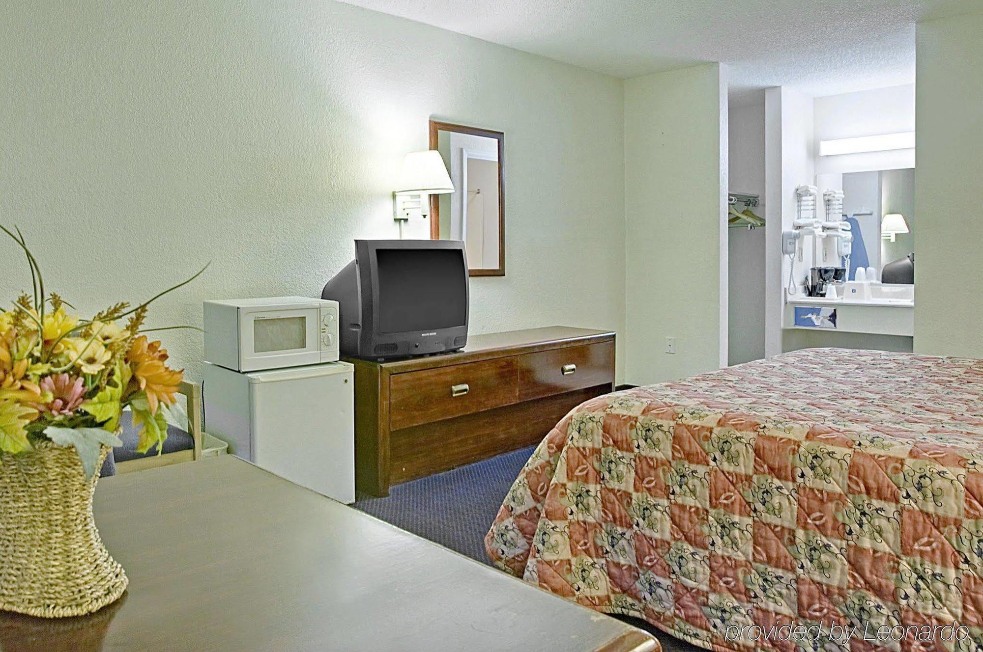 Americas Best Value Inn Dayton Habitación foto